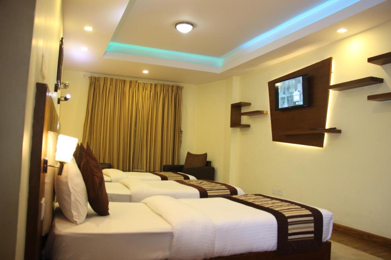 Backyard Hotel Kathmandu Exterior foto