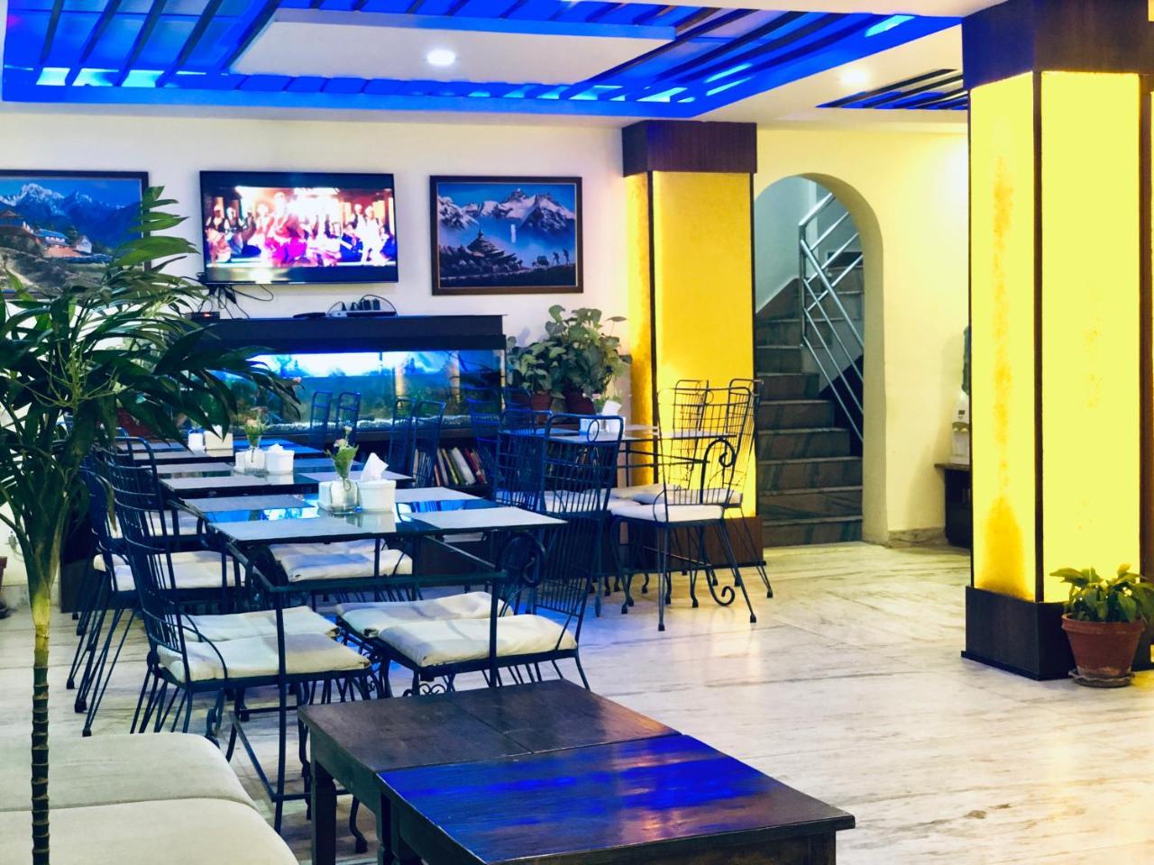 Backyard Hotel Kathmandu Exterior foto