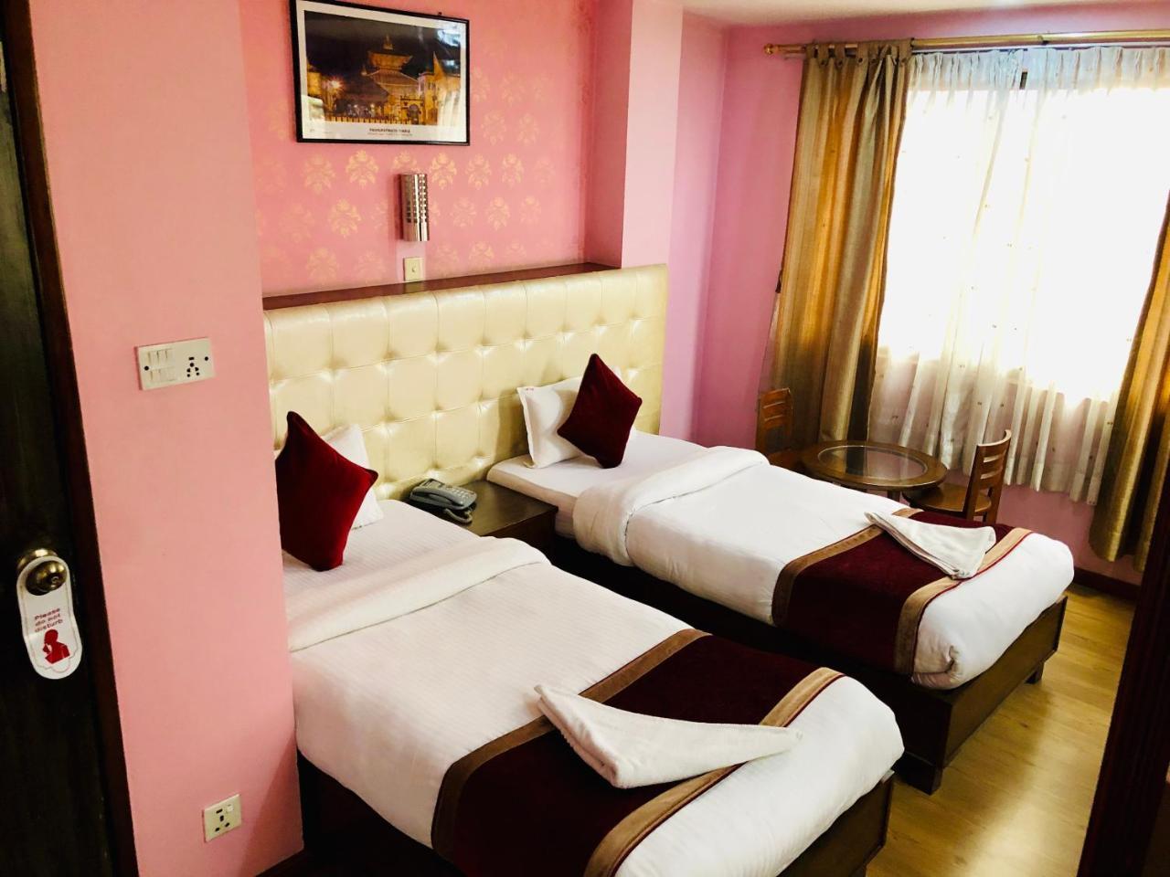 Backyard Hotel Kathmandu Exterior foto